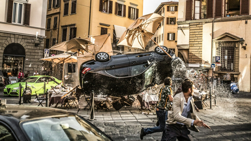 6-underground - Car-crash - photo Christian Black